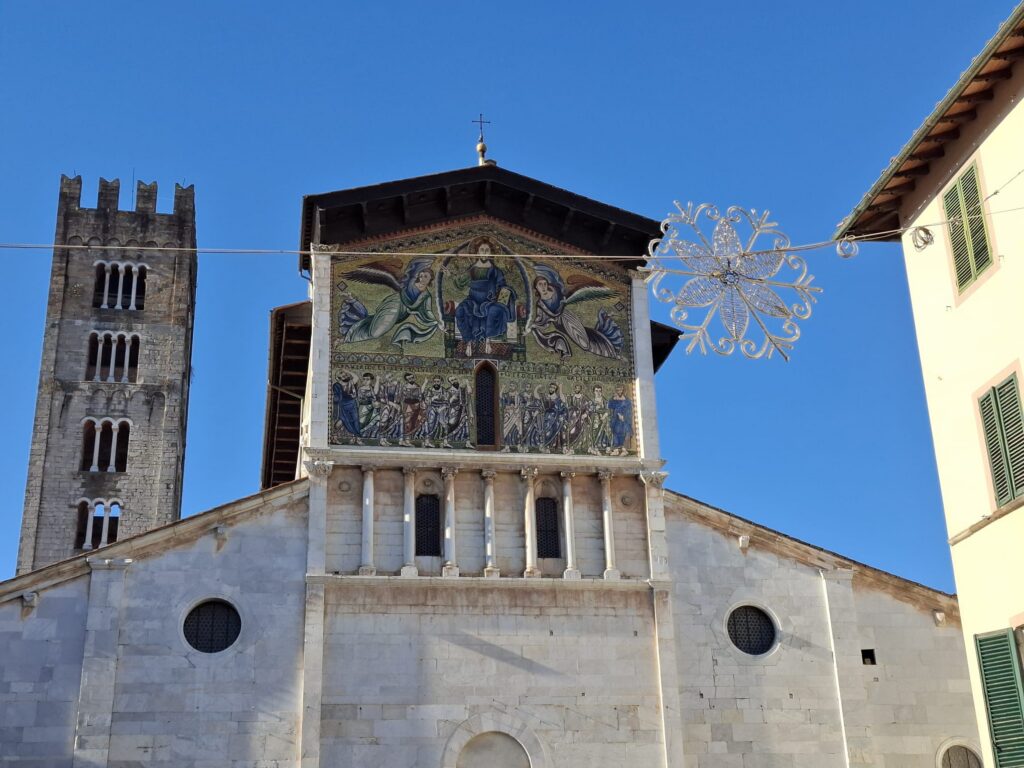 Gesù Lucca 2
